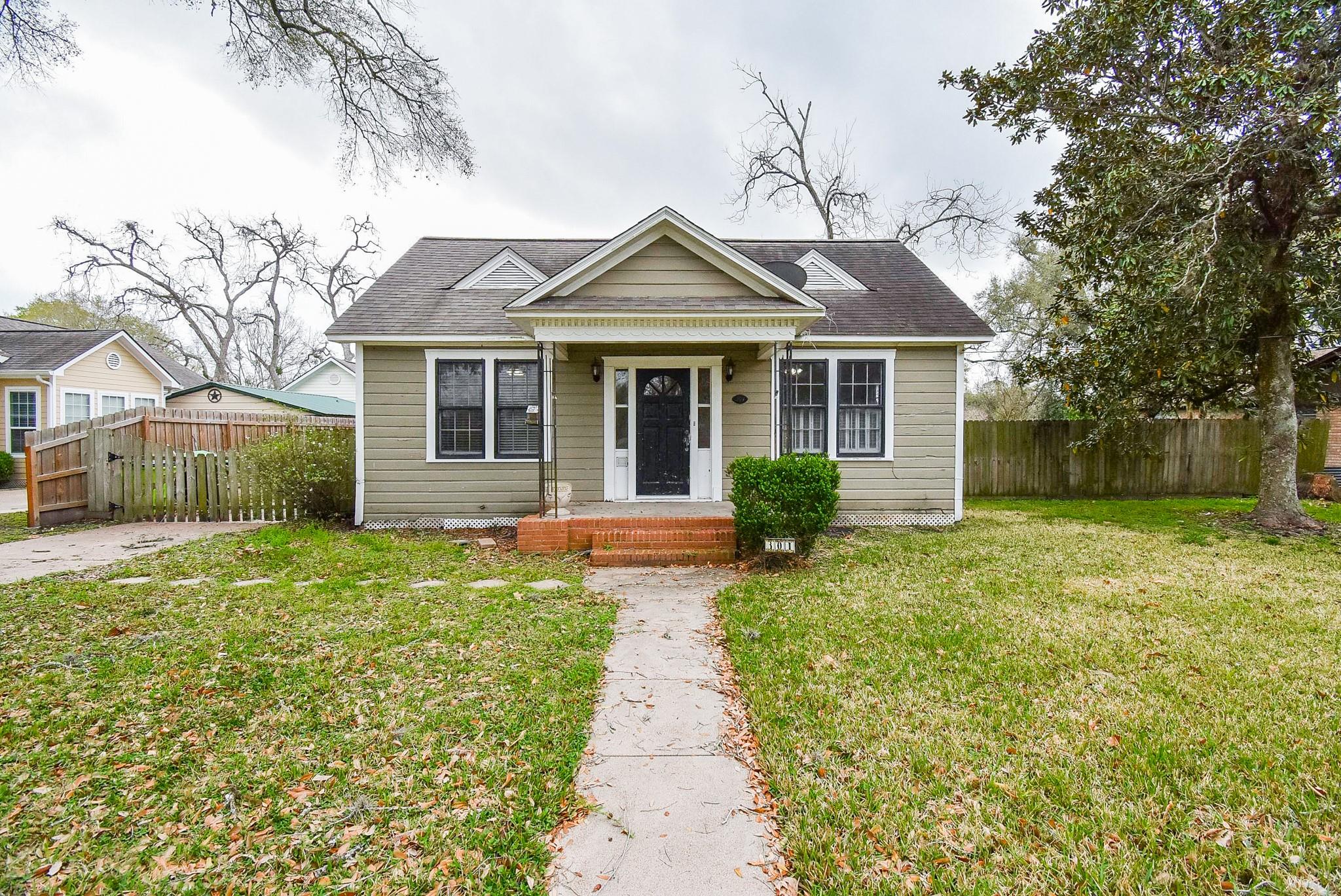 301 Fannin Street