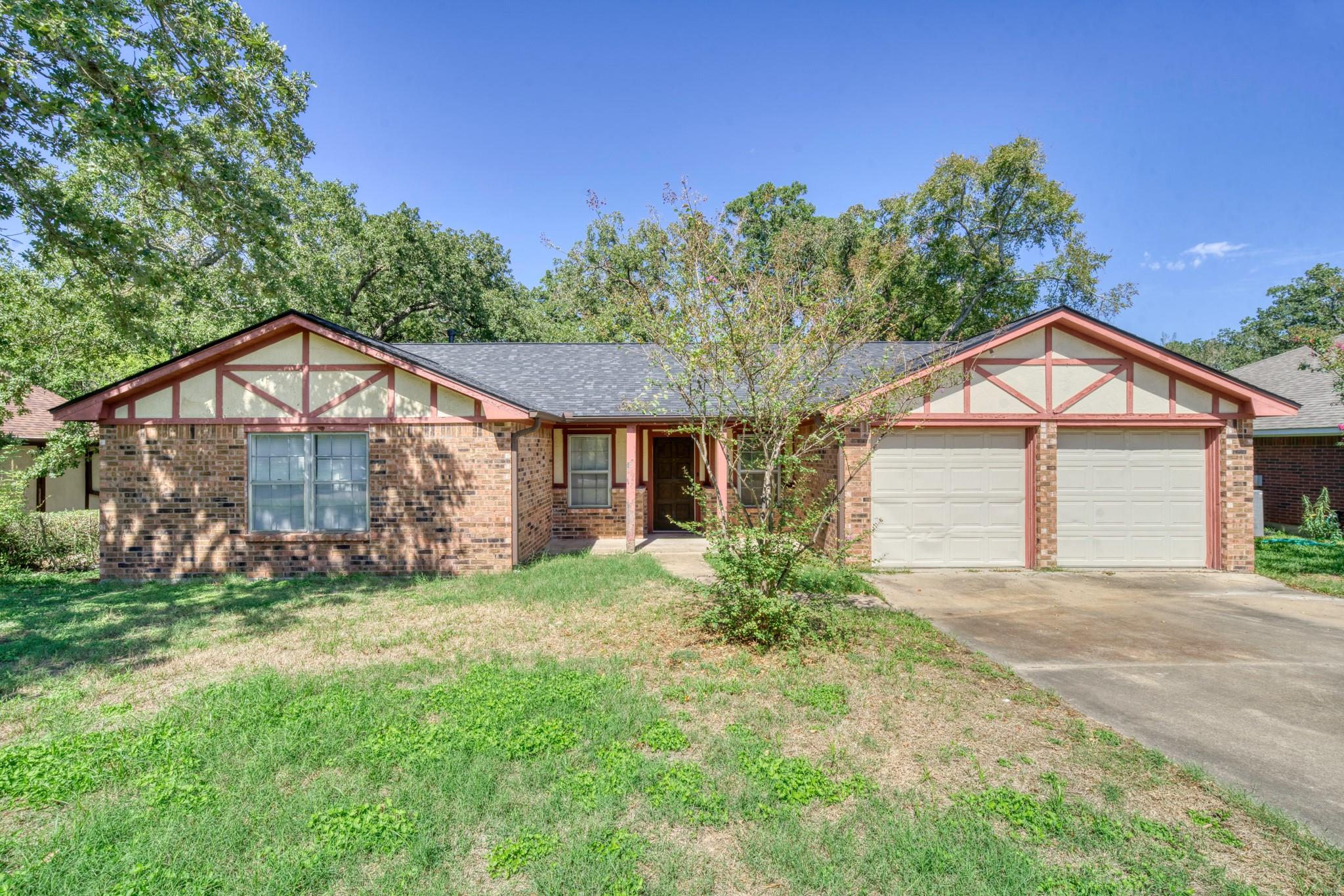 2206 Dewberry Lane