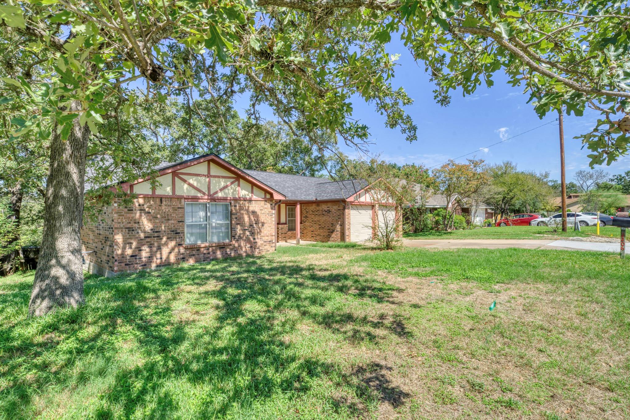 2206 Dewberry Lane
