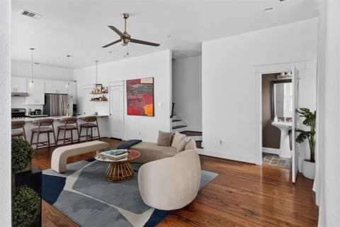 Photo of 205 Riley Lane, Houston, TX 77003 (MLS # 46372806)