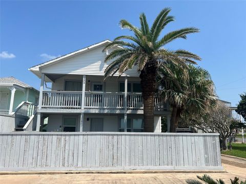 Photo of 1206 Ursuline Up Street, Galveston, TX 77550 (MLS # 41250098)