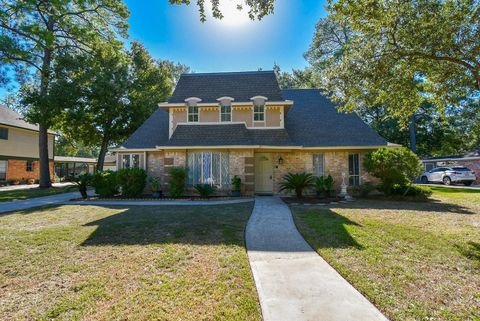 Photo of 4811 Shatner Drive, Houston, TX 77066 (MLS # 69551078)
