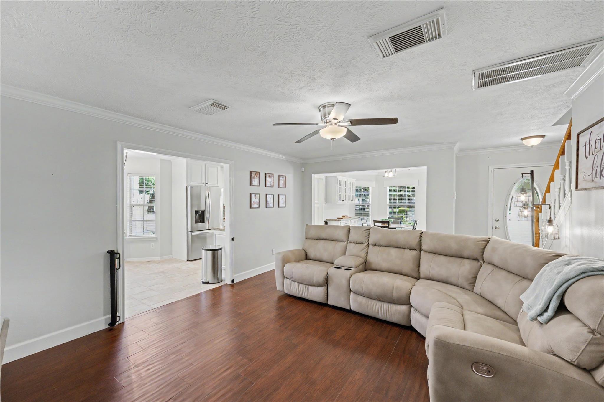 2910 & 2914 Skimmer Way