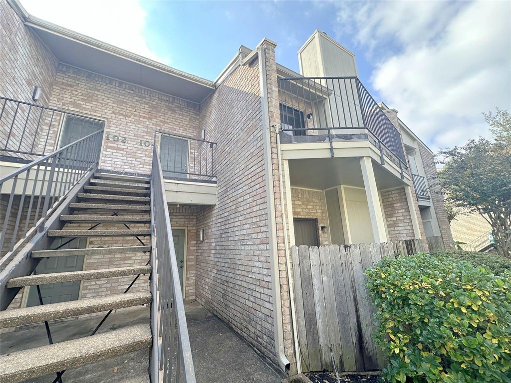 Photo of 8100 Cambridge Street #104, Houston, TX 77054 (MLS # 80018723)