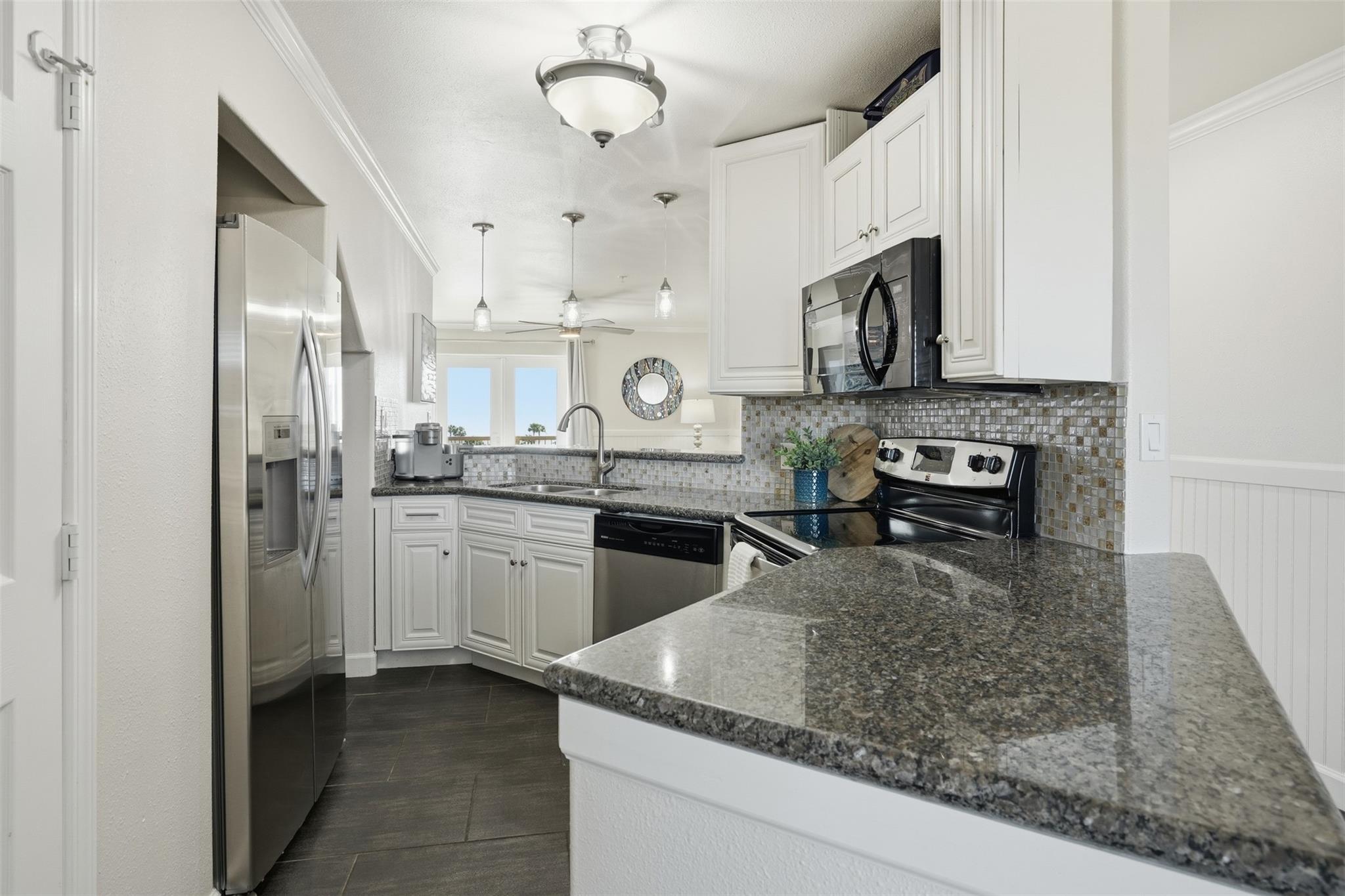 9520 Seawall Boulevard 353