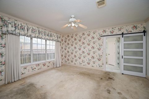 Tiny photo for 2026 Players Path, Houston, TX 77339 (MLS # 70354552)