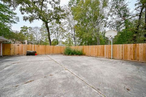 Tiny photo for 2026 Players Path, Houston, TX 77339 (MLS # 70354552)