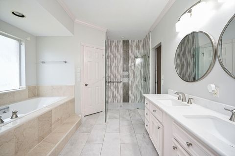 Tiny photo for 2026 Players Path, Houston, TX 77339 (MLS # 70354552)