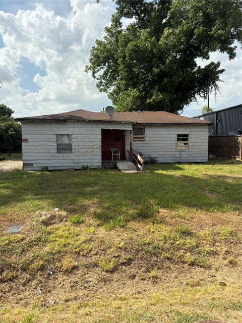 Photo of 10034 Burnside Lane, Houston, TX 77041 (MLS # 33300090)