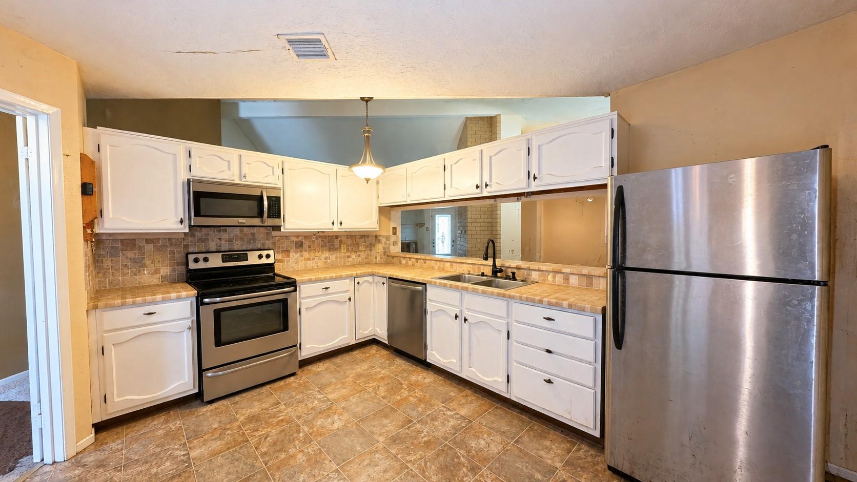 10007 Shell Rock Road