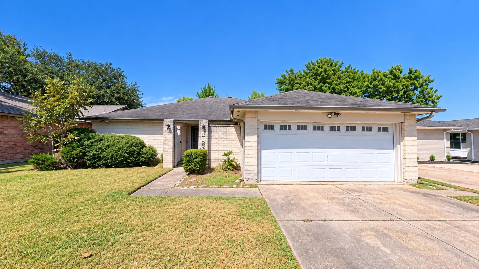 10007 Shell Rock Road