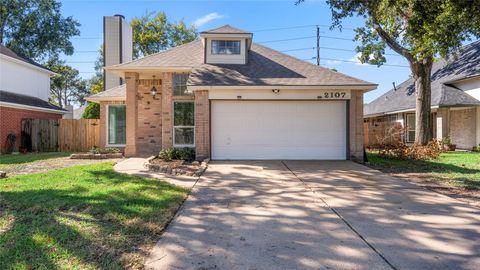 Photo of 2107 Charlton House Lane, Katy, TX 77493 (MLS # 21597411) Photo of 2107 Charlton House Lane, Katy, TX 77493 (MLS # 21597411)