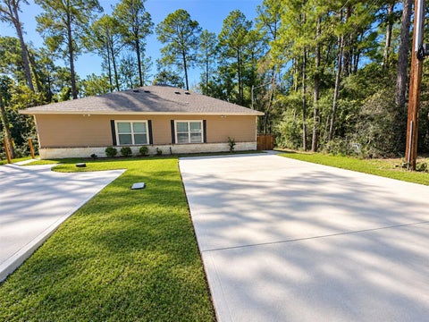 Photo of 15679 Sycamore Drive, Montgomery, TX 77356 (MLS # 19046818)