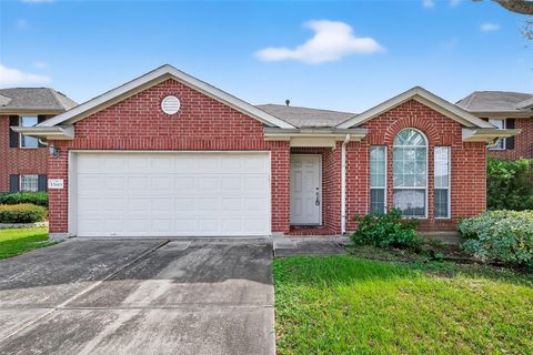 Photo of 13815 Fraser Lake Lane, Houston, TX 77083 (MLS # 90874931)