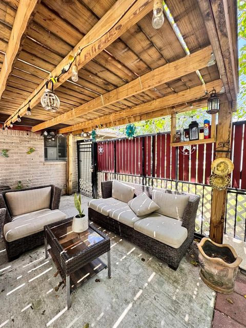 Photo of 9018 Lazy River Lane, Houston, TX 77088 (MLS # 49616495)