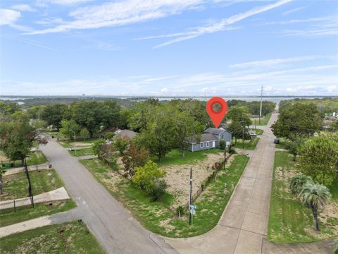 99 Brownwood Drive Baytown TX 77520