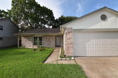 Photo of 18007 Forest Cedars Drive, Houston, TX 77084 (MLS # 2167685)