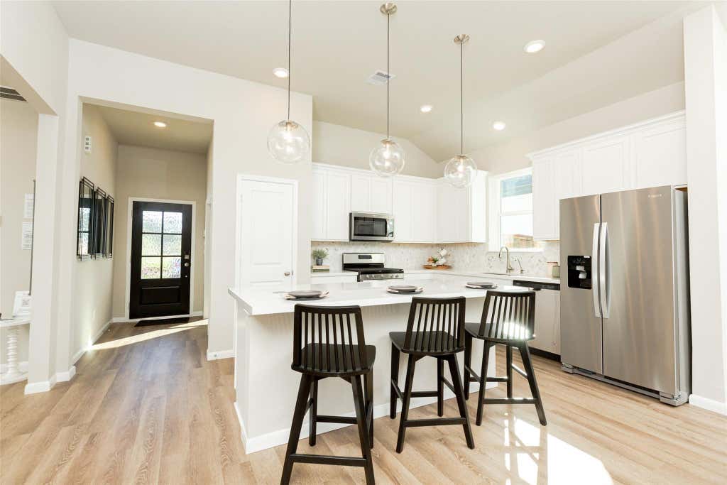 Photo of 21735 Carballo Oak Trail, Tomball, TX 77377 (MLS # 38417927)
