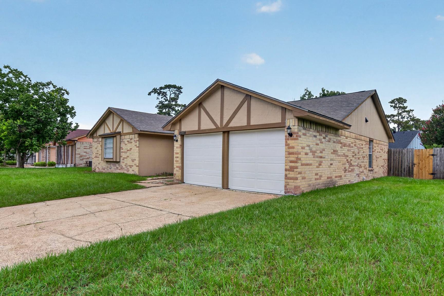 20014 Bishops Gate Ln