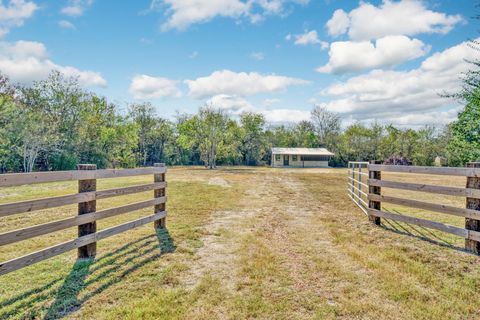 Vacant Land For Sale - 12673 Highway 21<br/> North Zulch, TX 77872