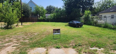 Photo of 2210 Bringhurst Street, Houston, TX 77026 (MLS # 66661889)