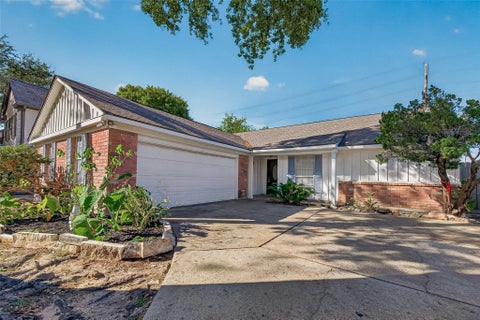 Photo of 16026 Sweetwater Creek Drive, Houston, TX 77095 (MLS # 37146481)