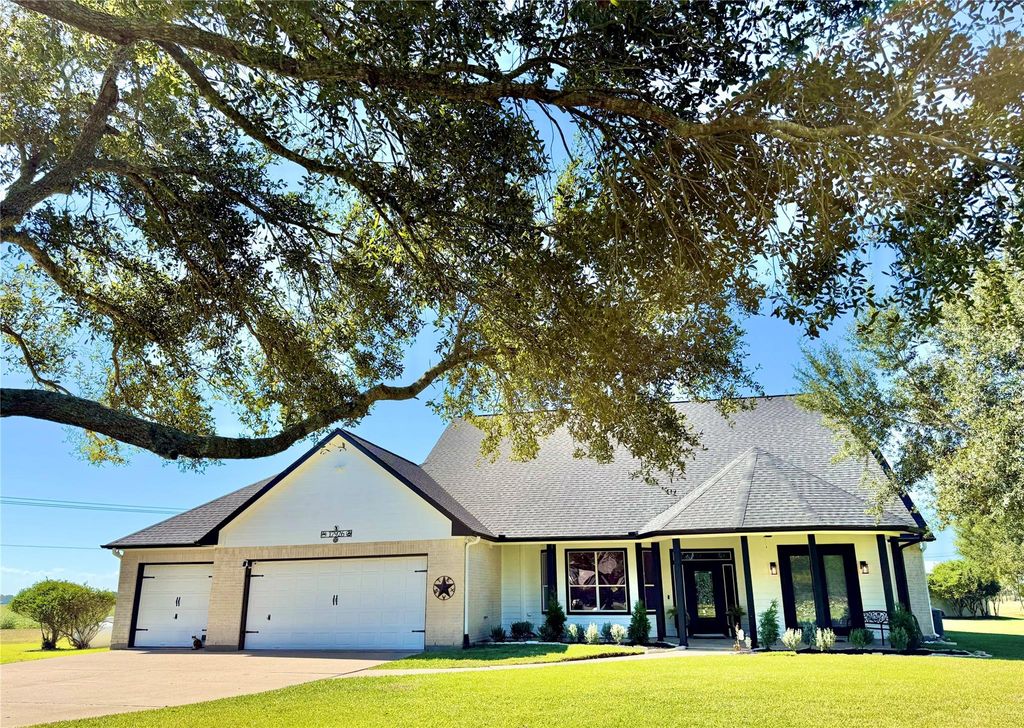 Photo of 17926 Cypress Hill Drive, Rosharon, TX 77583 (MLS # 68108883)