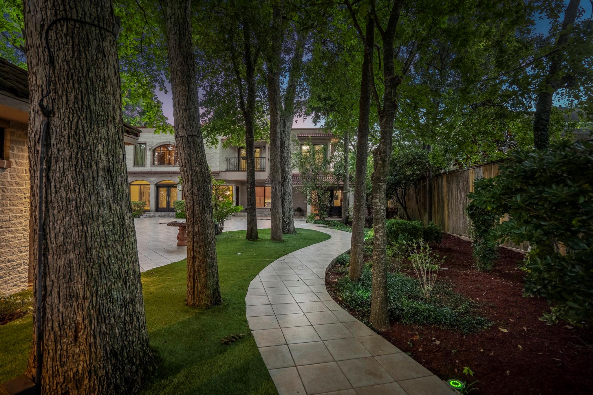 6535 Buffalo Speedway