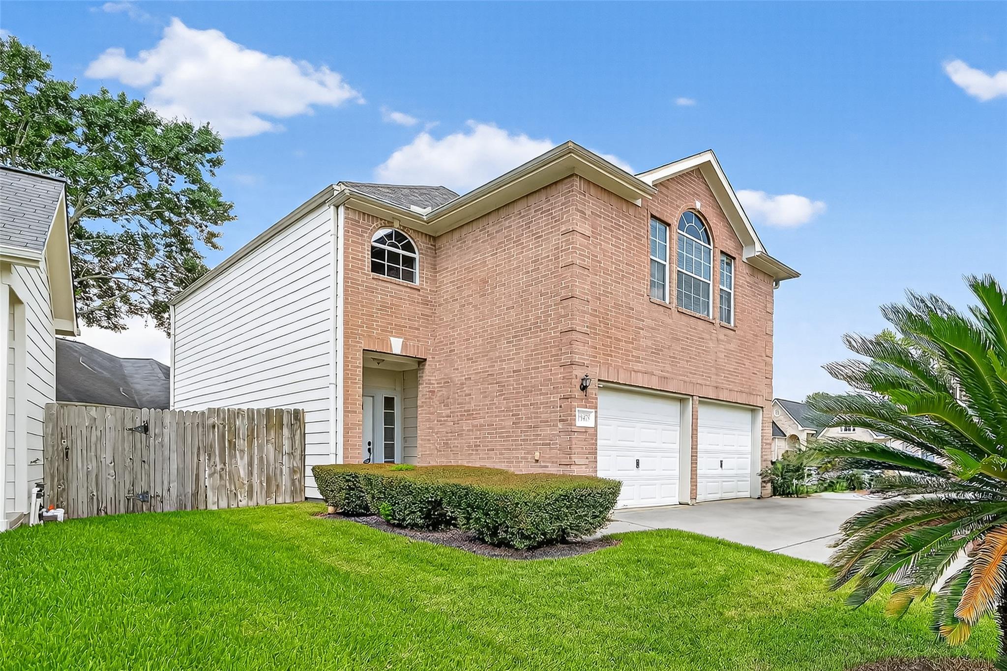 15975 W Bellefontaine Way