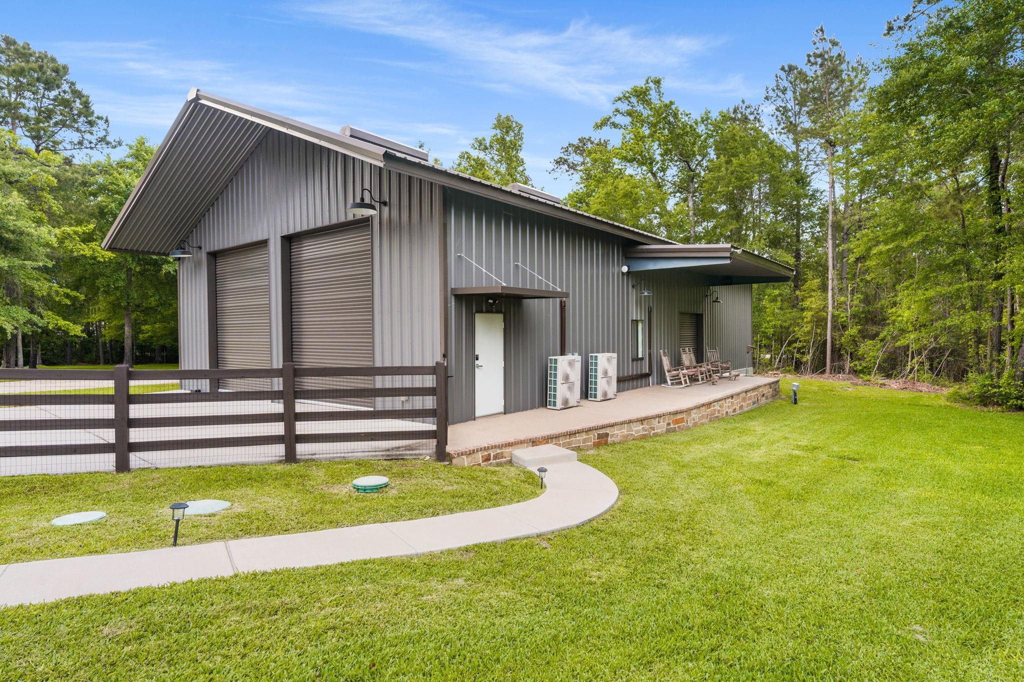 6926 Comanche Bend