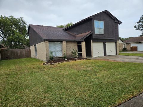 Photo of 3828 Pecan Circle, La Porte, TX 77571 (MLS # 76896980)