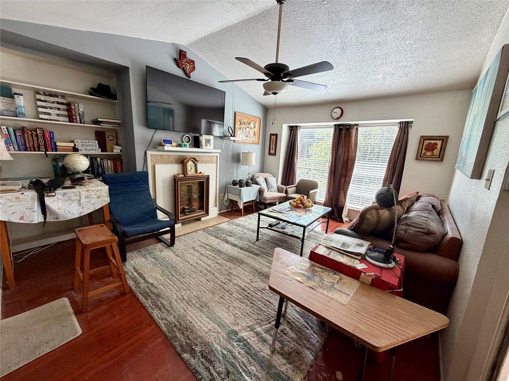 Photo of 6701 Sands Point Drive #114, Houston, TX 77074 (MLS # 46854314)
