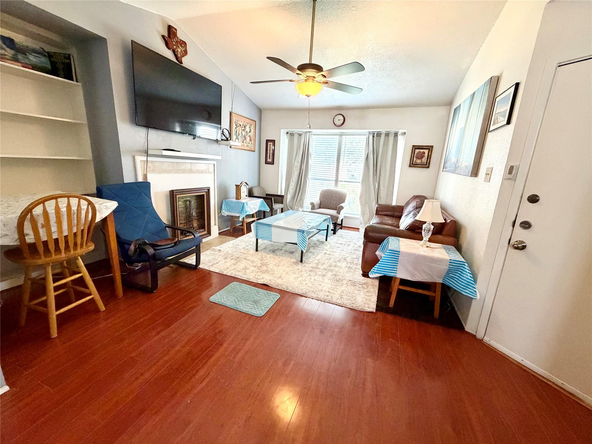 6701 Sands Point Drive 114