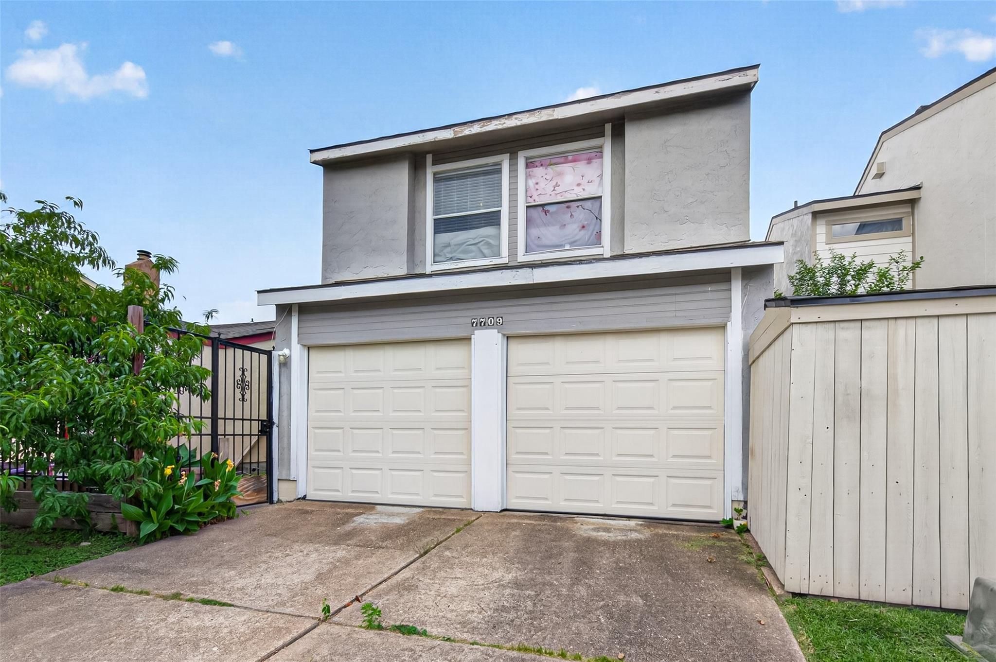 7709 Shadow Hill Lane