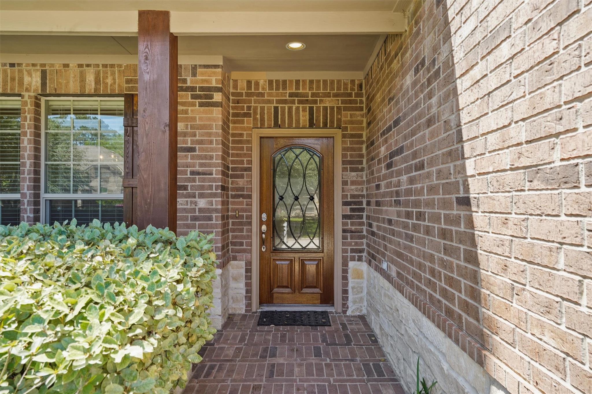 115 Black Swan Place