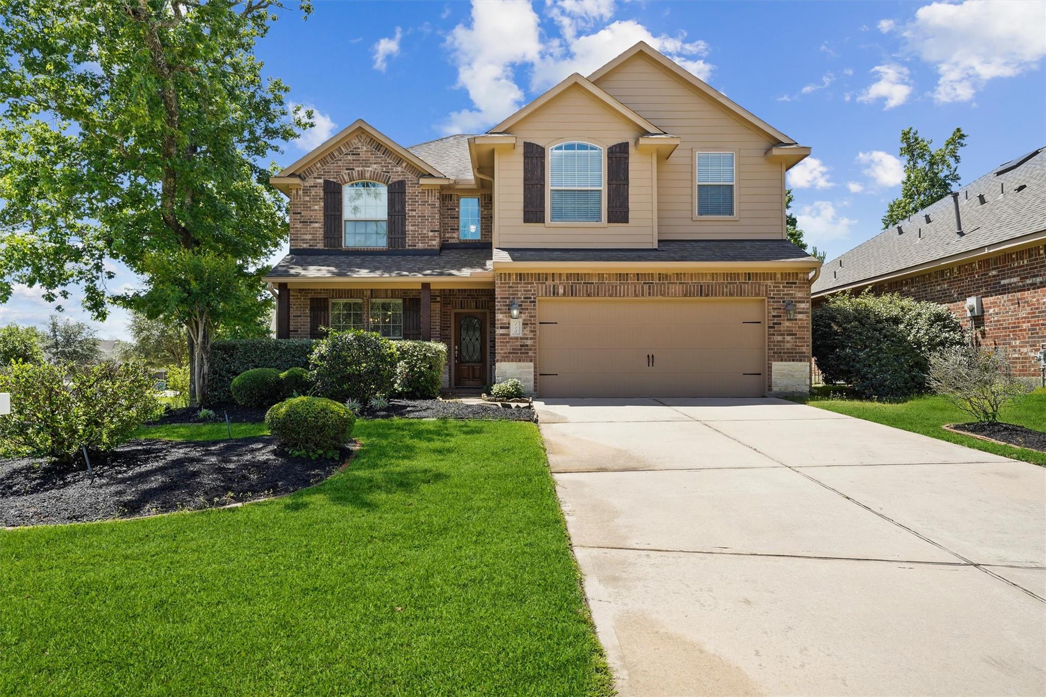 115 Black Swan Place