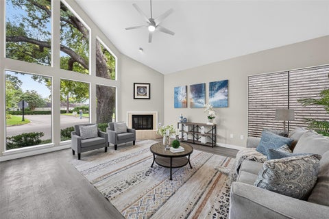 Photo of 9592 Doliver Drive, Houston, TX 77063 (MLS # 44750474)