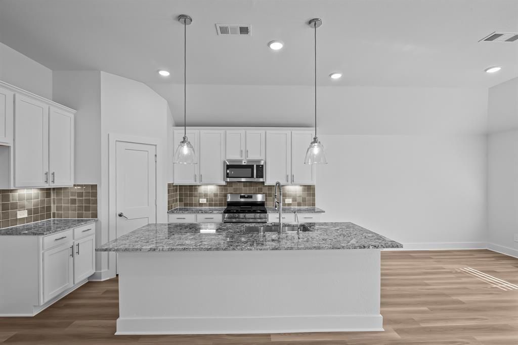 Photo of 562 Bluebell Maiden Court, Magnolia, TX 77354 (MLS # 28733188)