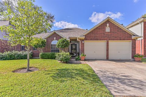 Photo of 4930 Heritage Plains Drive, Friendswood, TX 77546 (MLS # 49257788)