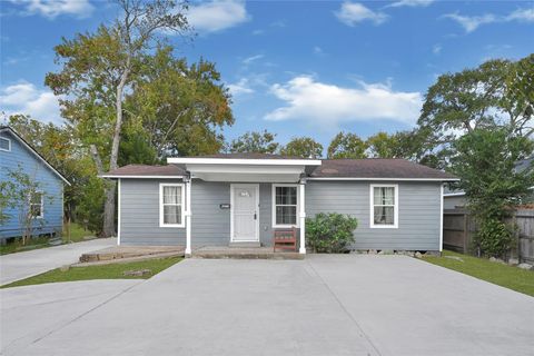 Photo of 6227 Cavalier Street #770, Houston, TX 77087 (MLS # 42473019)
