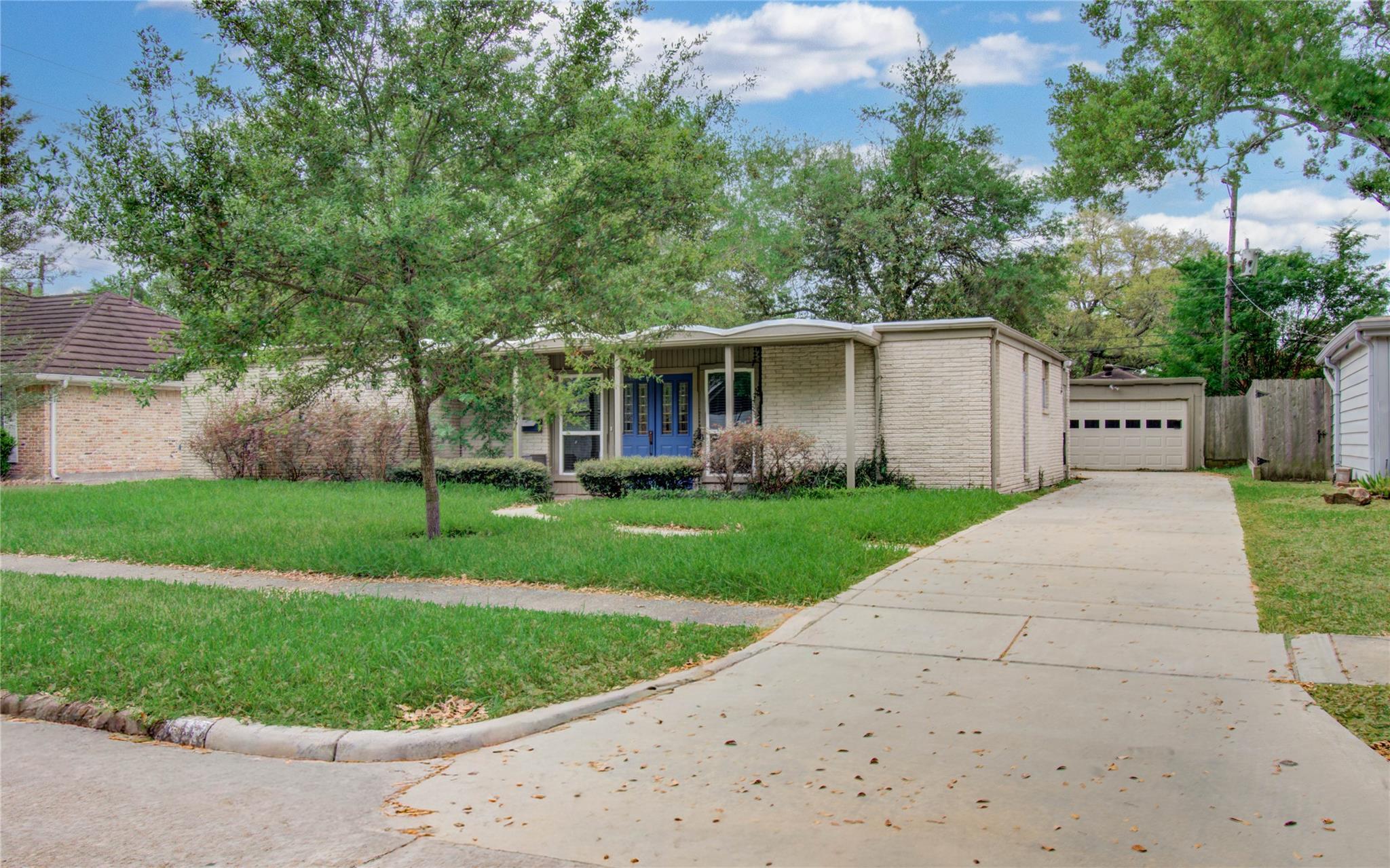 5507 Braesvalley Drive