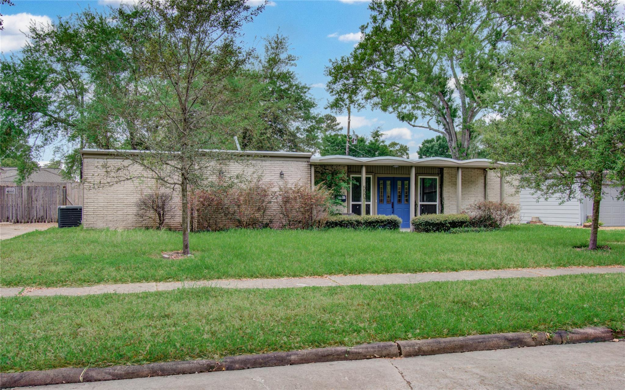 5507 Braesvalley Drive