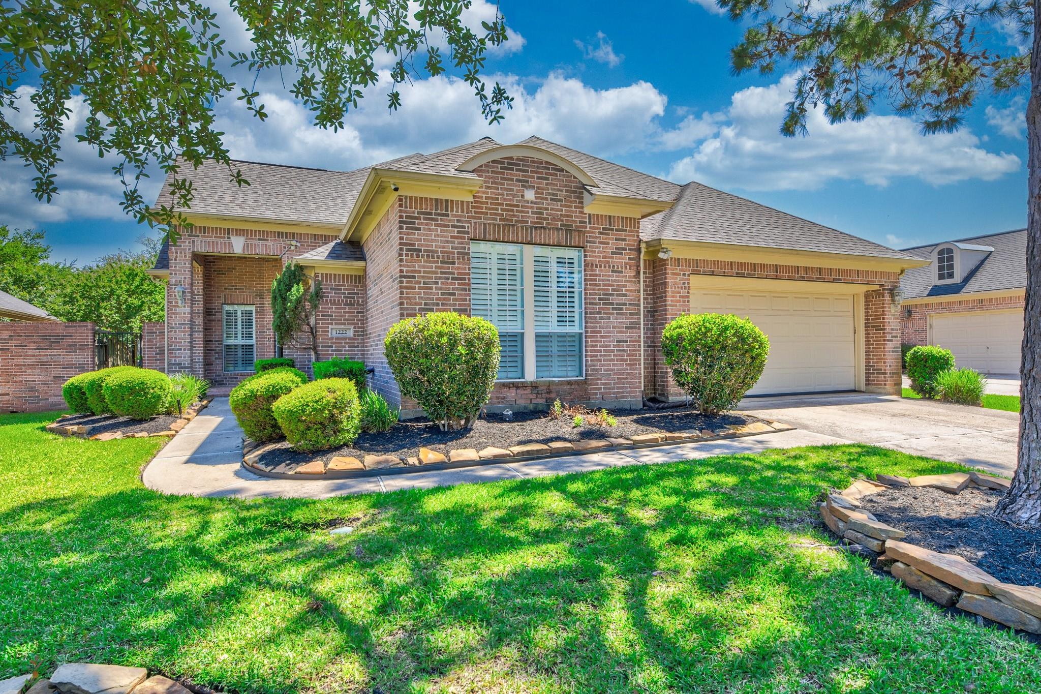 1222 Brinson Court