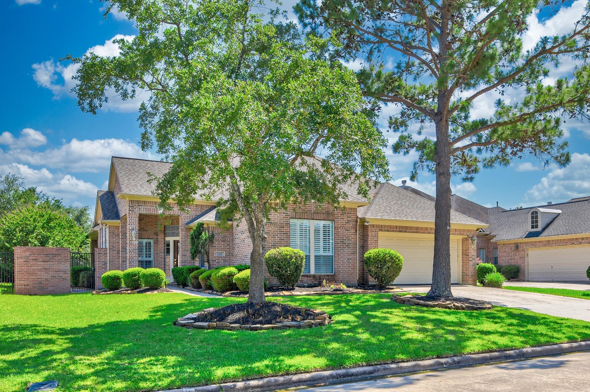 1222 Brinson Court