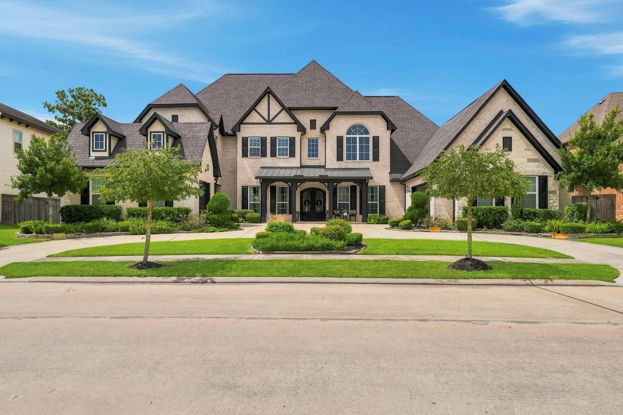2319 Red Fox Drive