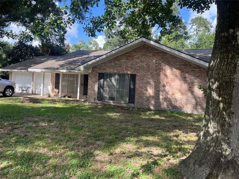 Photo of 1429 Circle Drive, Sealy, TX 77474 (MLS # 7903683)