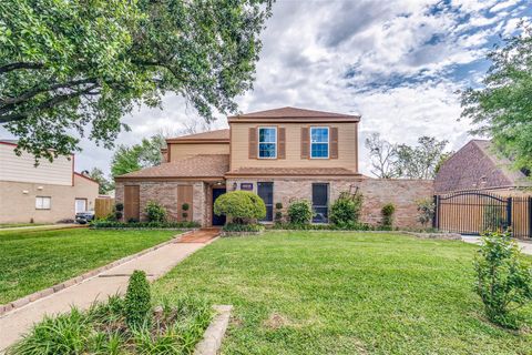 Photo of 7231 Granvia Drive, Houston, TX 77083 (MLS # 92932060)