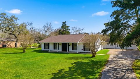 Photo of 12725 W 6th Street, Santa Fe, TX 77510 (MLS # 13573215)