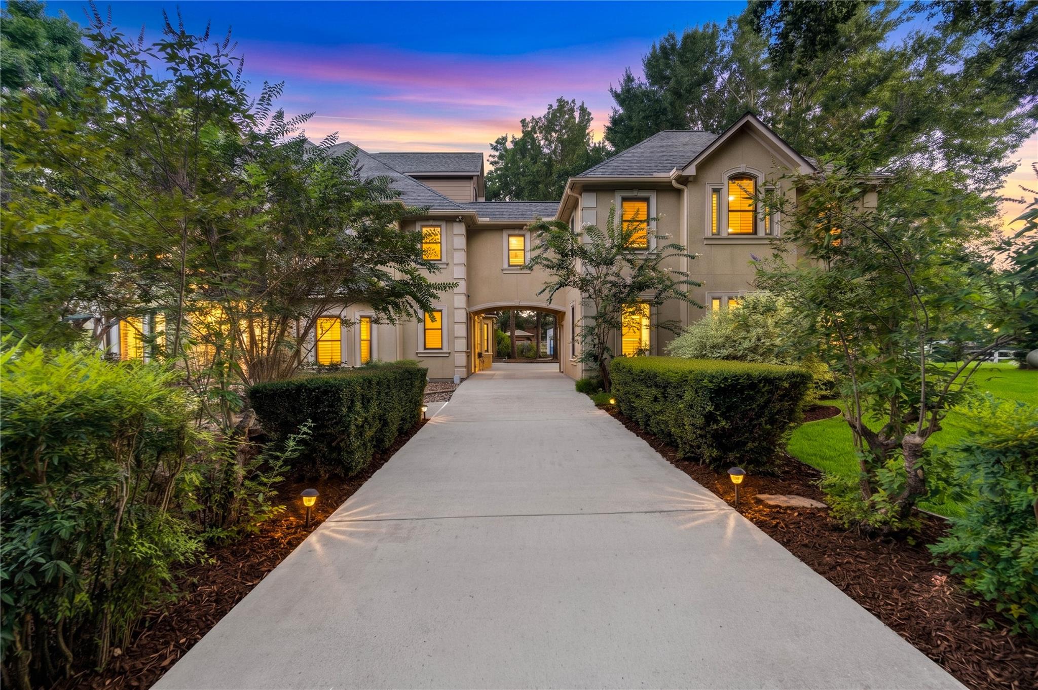 200 Creekside Court