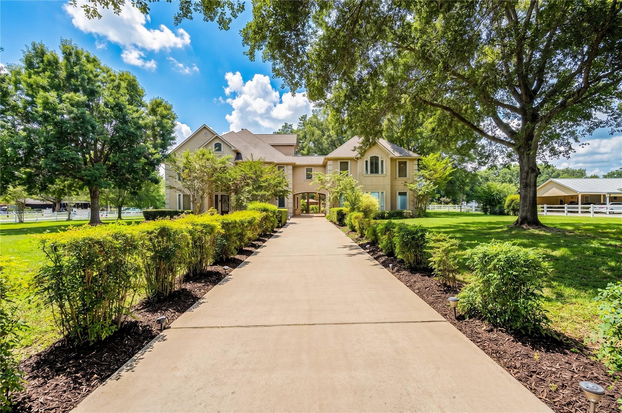 200 Creekside Court